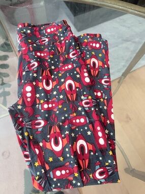LuLaRoe Red Rocket Leggings on Grey